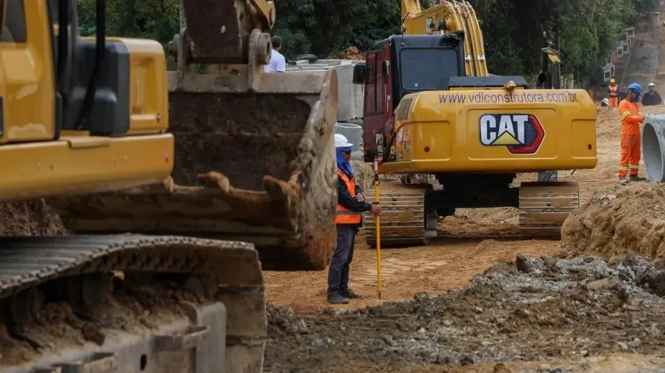 Obra na Linha Verde bloqueia via importante no Capão Raso por até 30 dias