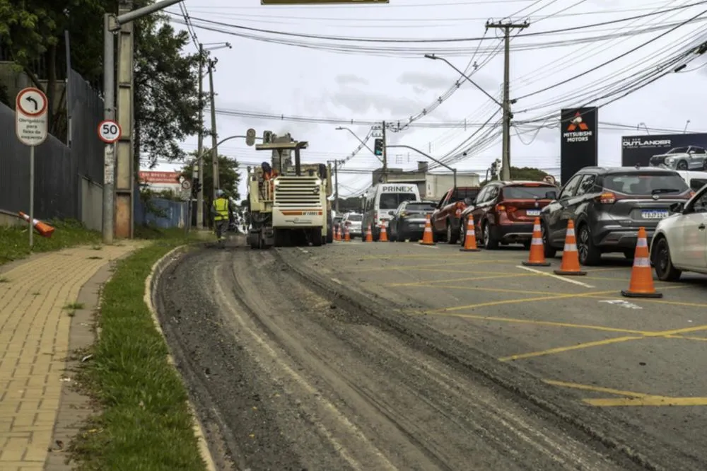 Obras do Novo Inter 2 provocam bloqueio parcial na Rua Major Heitor Guimarães