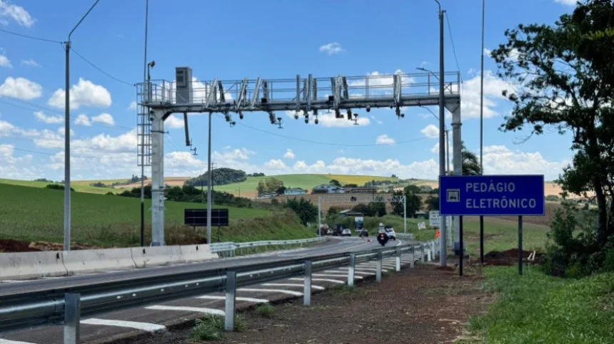 Multas por pedágio eletrônico são suspensas, mas motoristas precisam agir para regularizar situação
